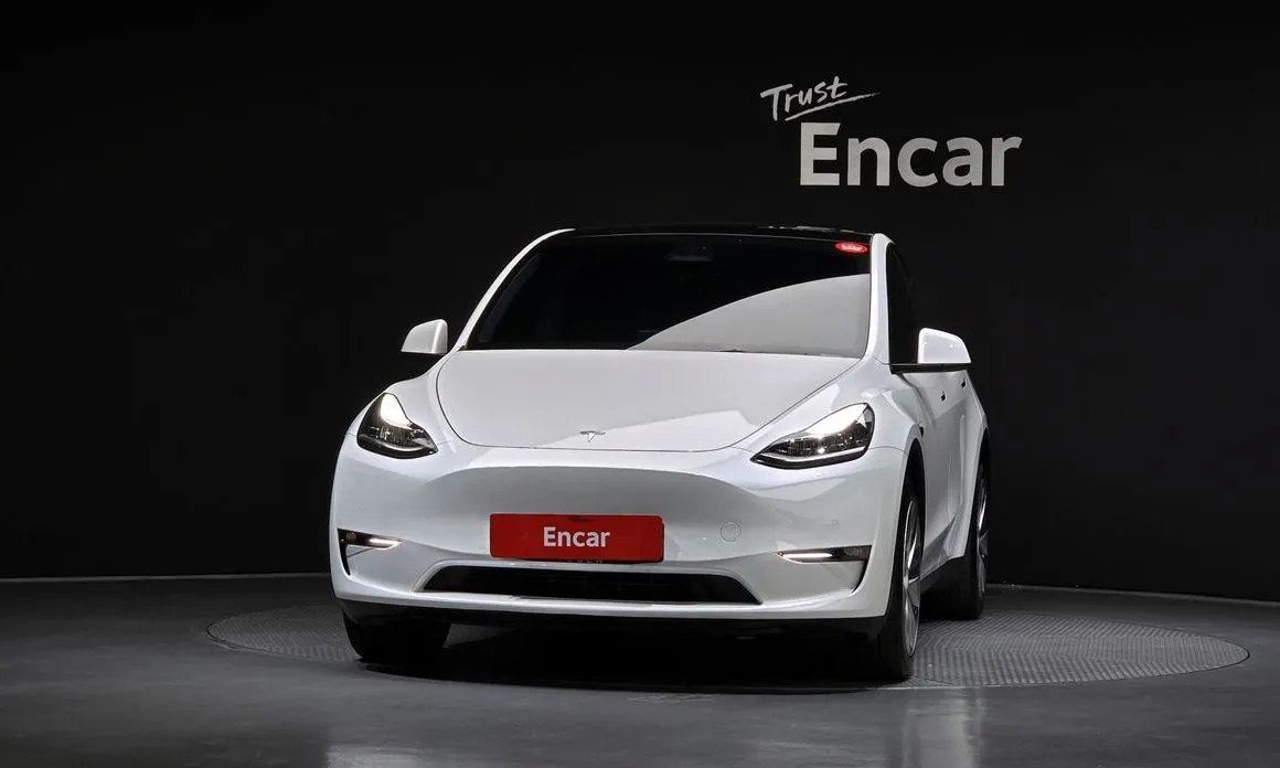 Tesla Model Y — фото 6