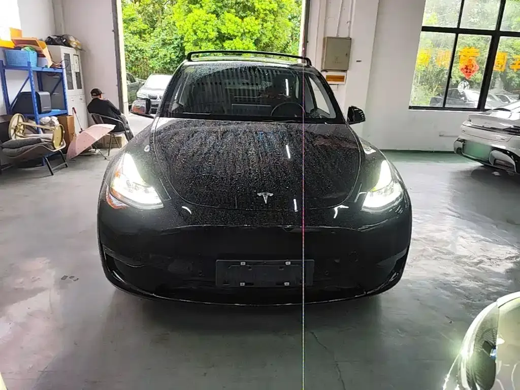 Tesla Model Y — фото 8