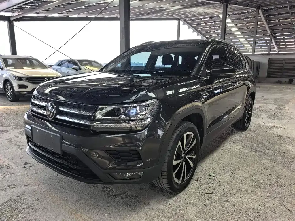Volkswagen Tharu — фото 1