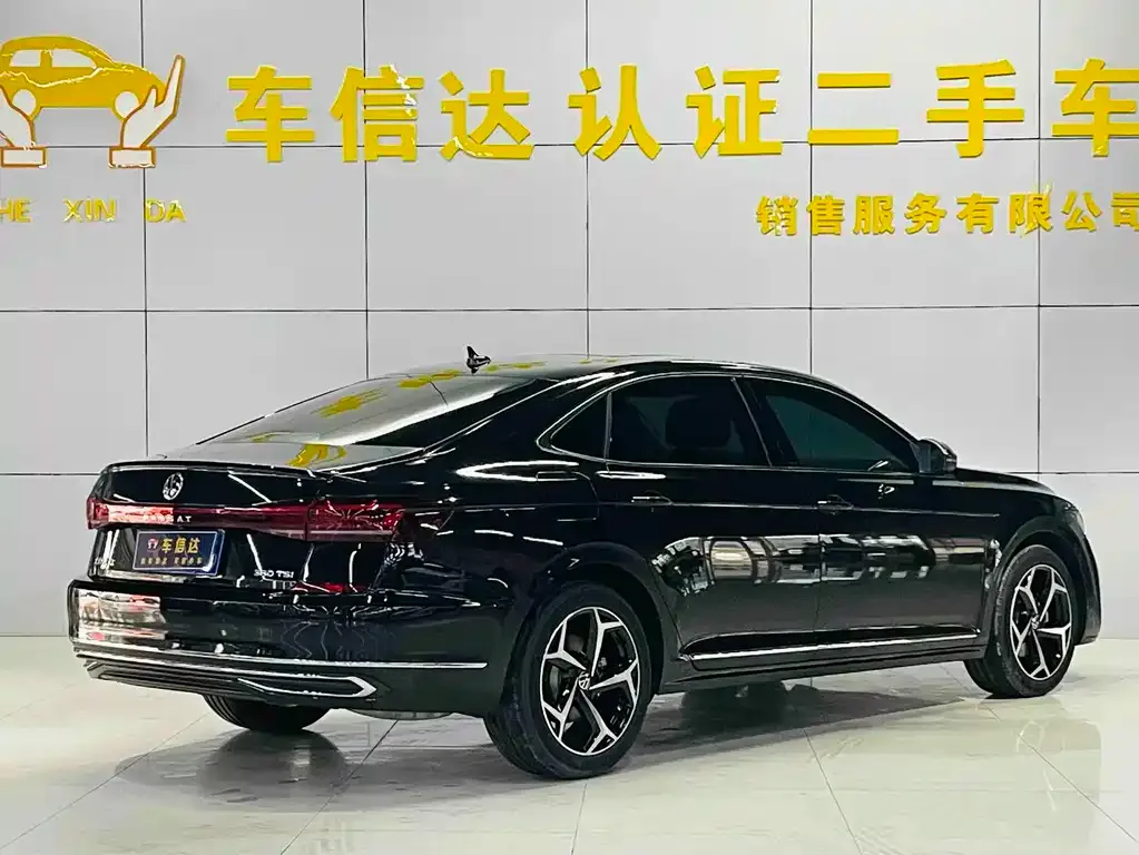 Volkswagen Passat — фото 4