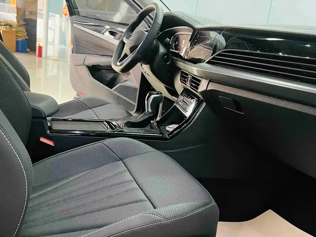 Volkswagen Passat — фото 5