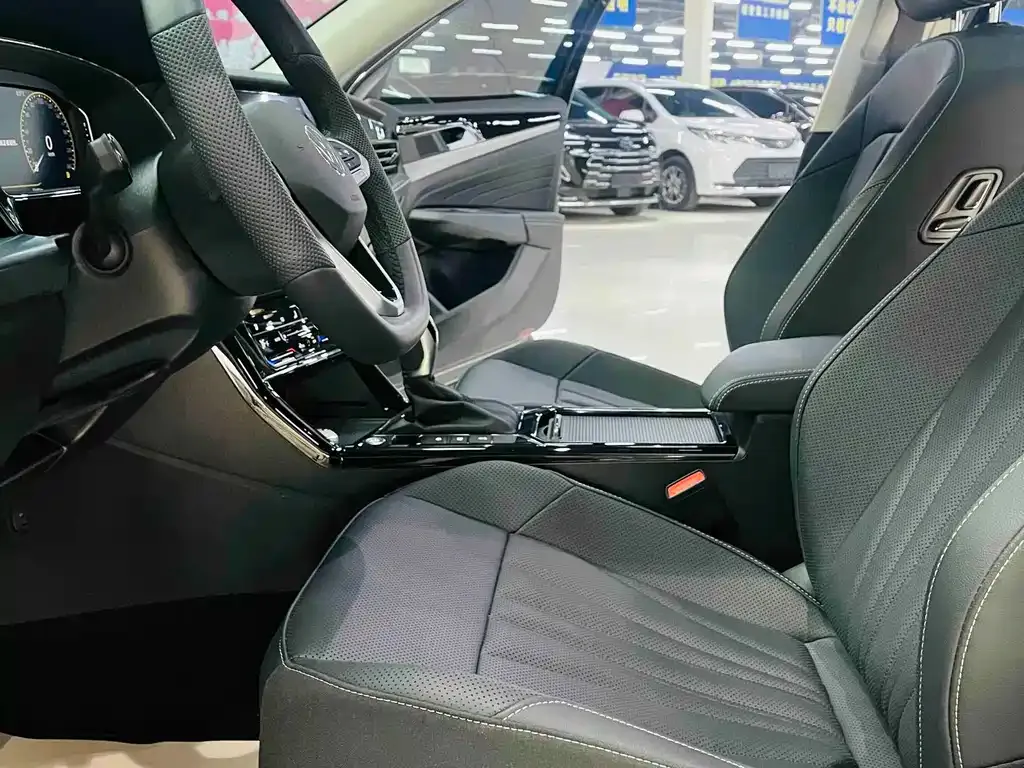 Volkswagen Passat — фото 3