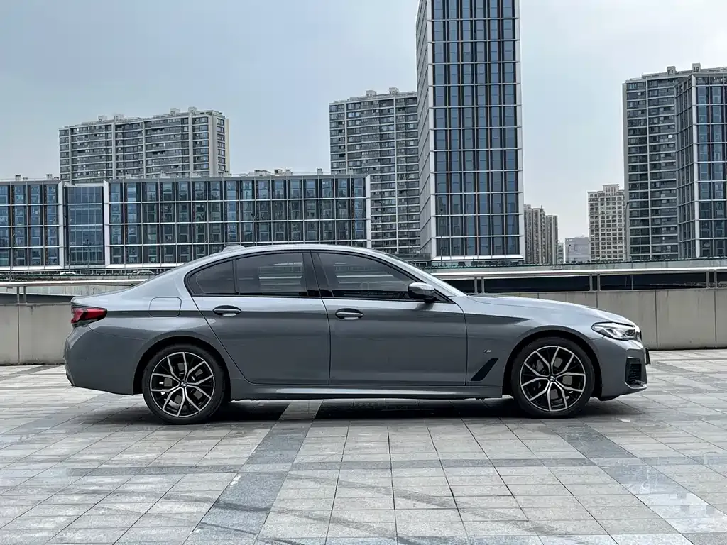 BMW 5 Series (Import) — фото 4