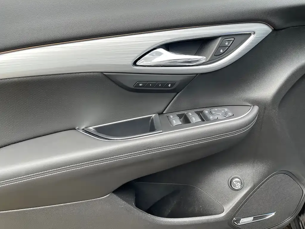 Buick Envision Plus — фото 5