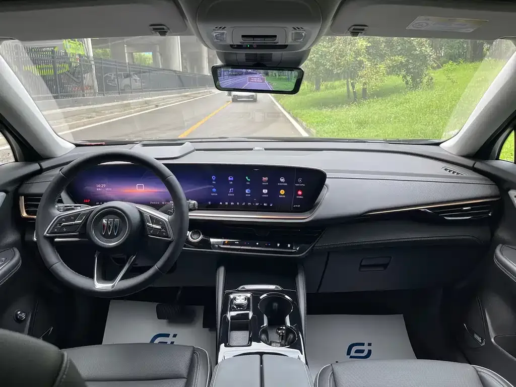 Buick Envision Plus — фото 6