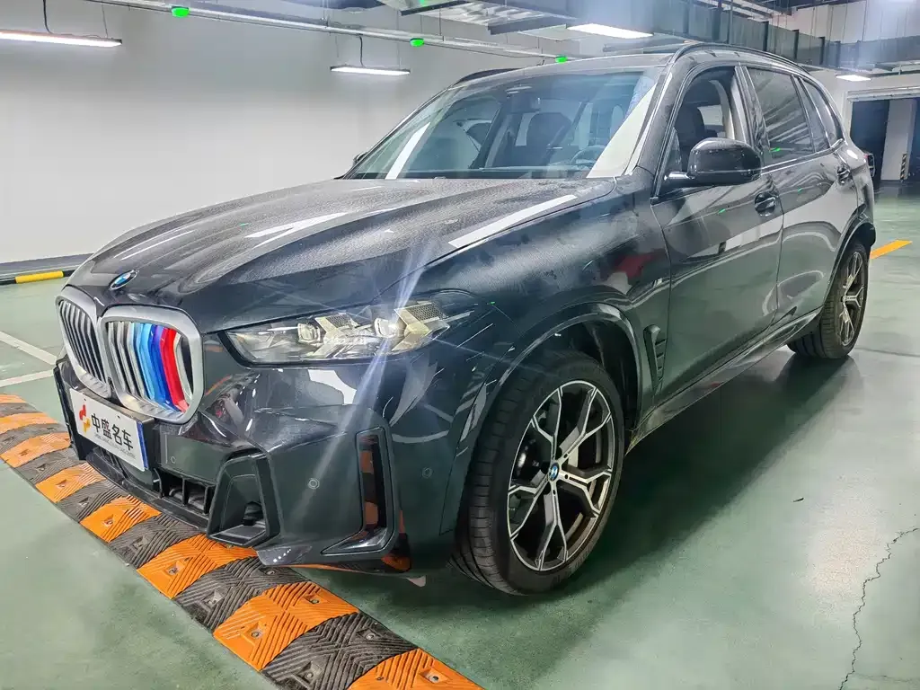 BMW X5 — фото 1