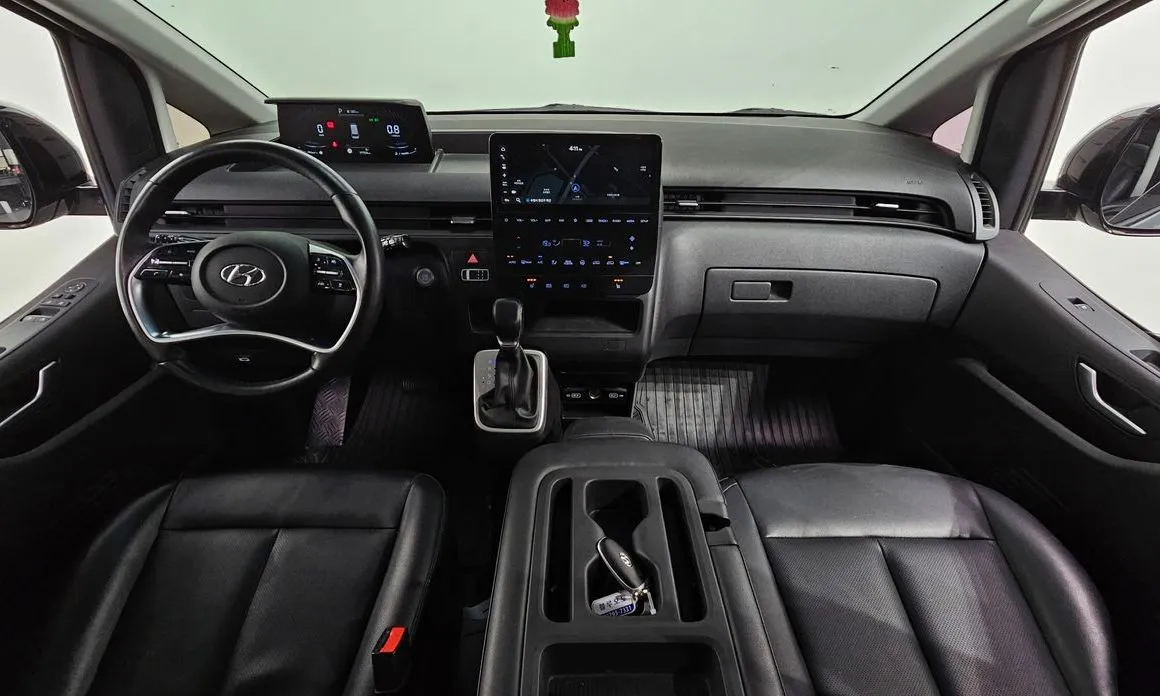 Hyundai Staria — фото 9