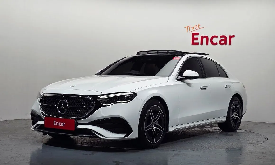 Mercedes-Benz E-Class — фото 1