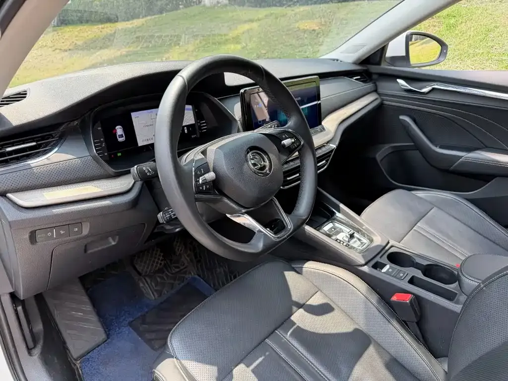 Skoda Octavia — фото 4