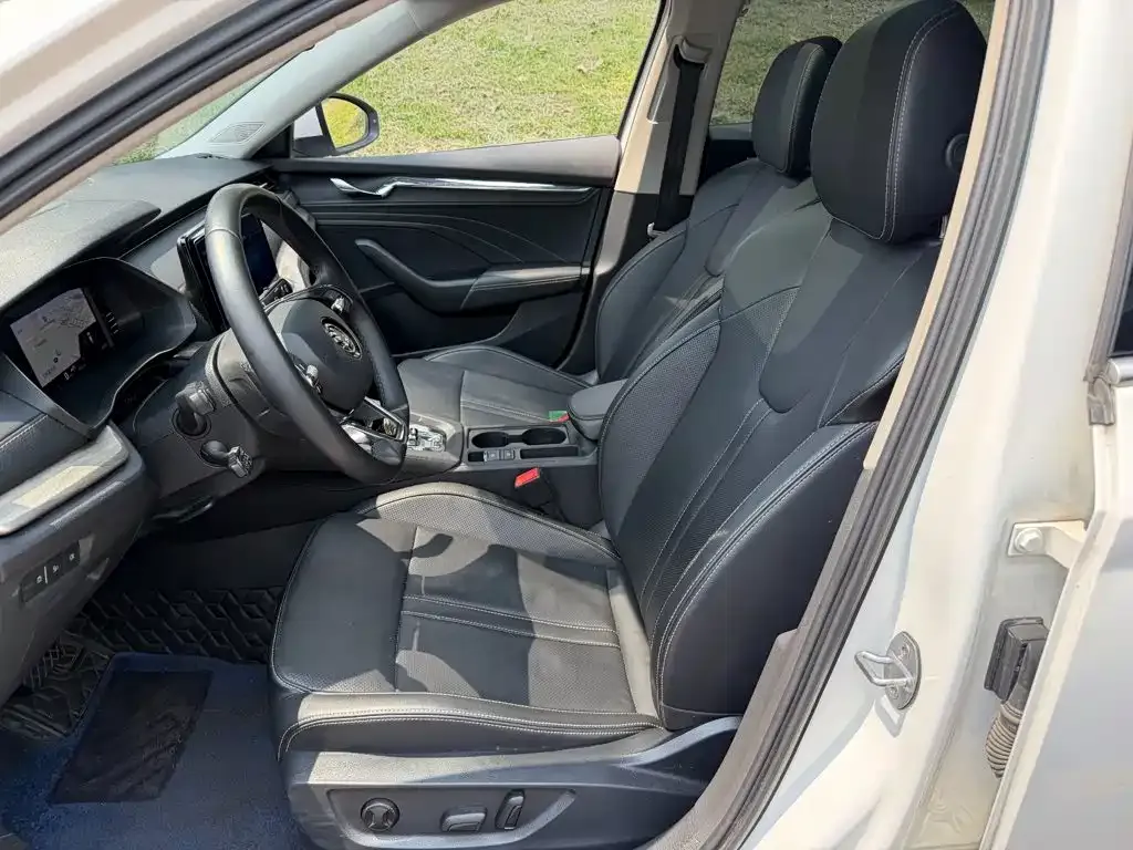 Skoda Octavia — фото 2