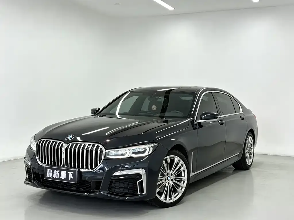 BMW 7 Series — фото 1
