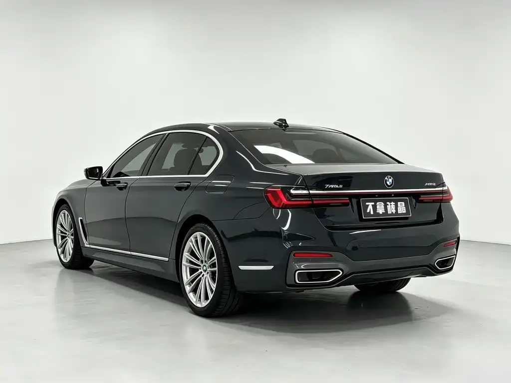 BMW 7 Series — фото 6