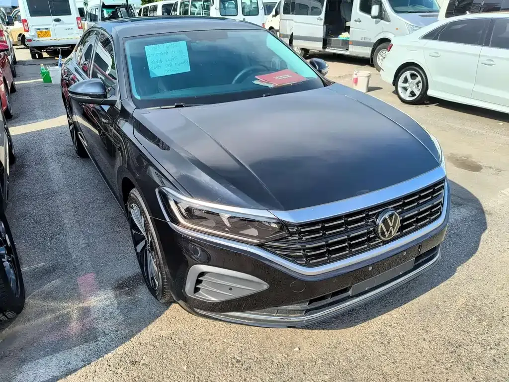 Volkswagen Passat — фото 8