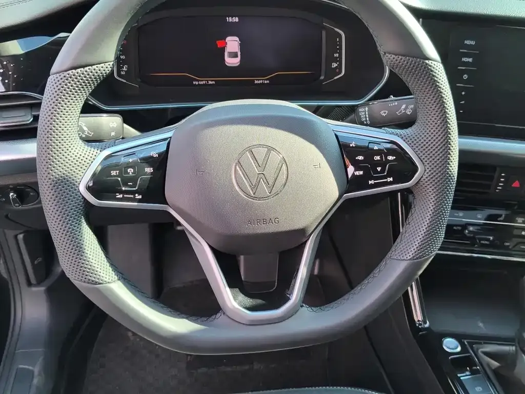 Volkswagen Passat — фото 6