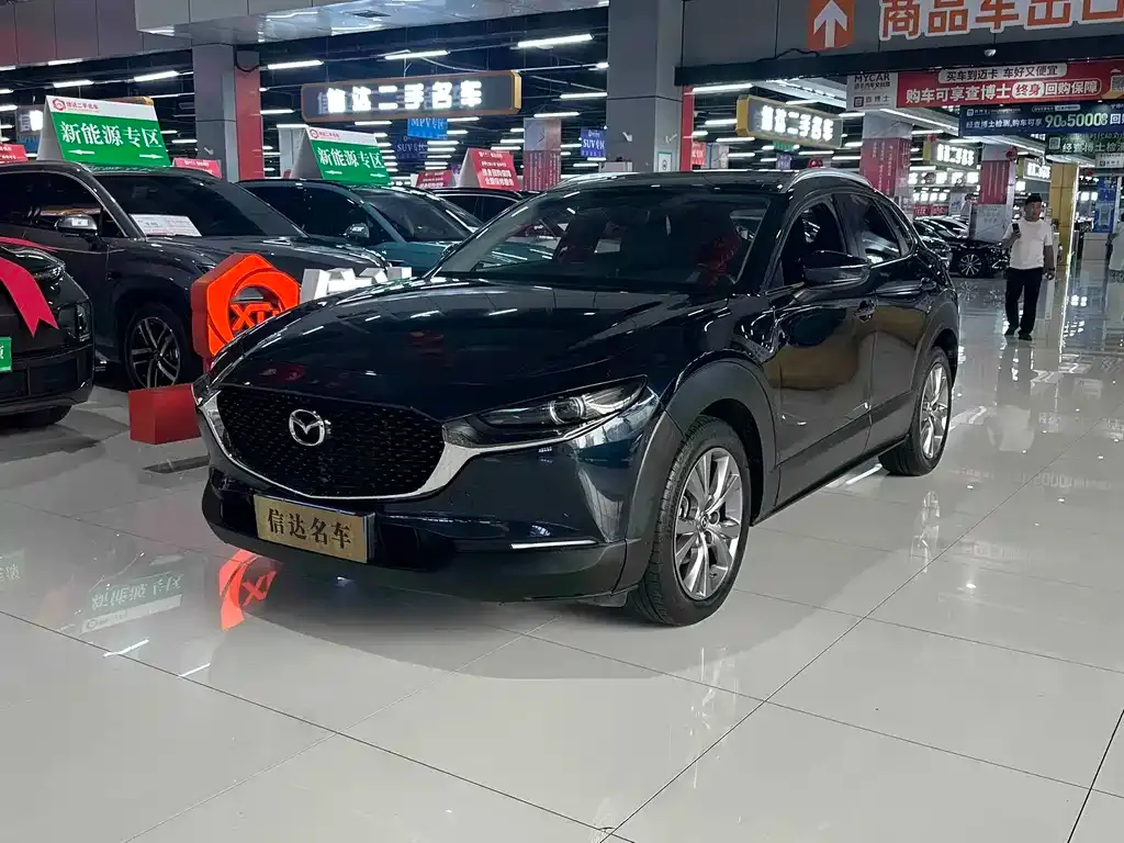 Mazda CX-30 — фото 1