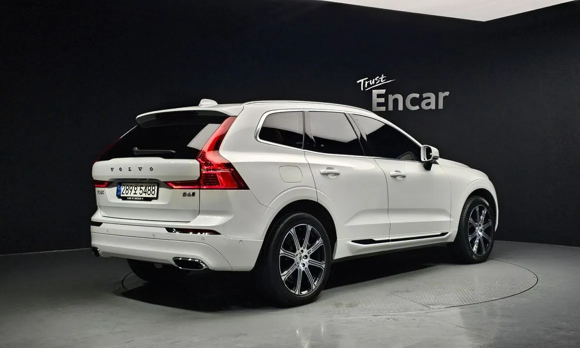 Volvo XC60 — фото 5