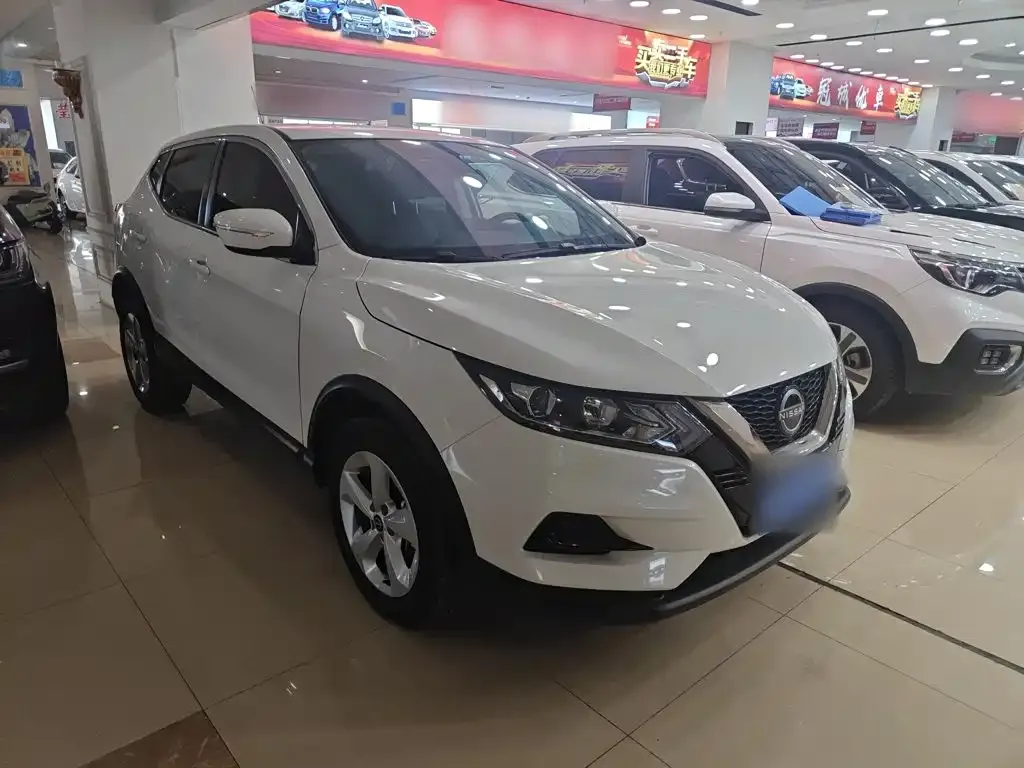 Nissan Qashqai — фото 7