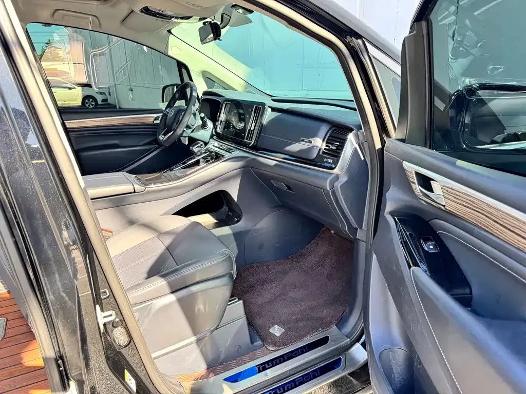 GAC Motor Trumpchi M8 — фото 8