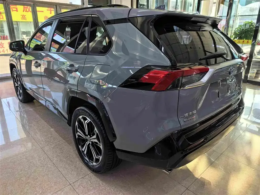 Toyota RAV4 Prime — фото 5