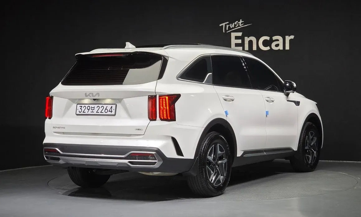 Kia Sorento — фото 10