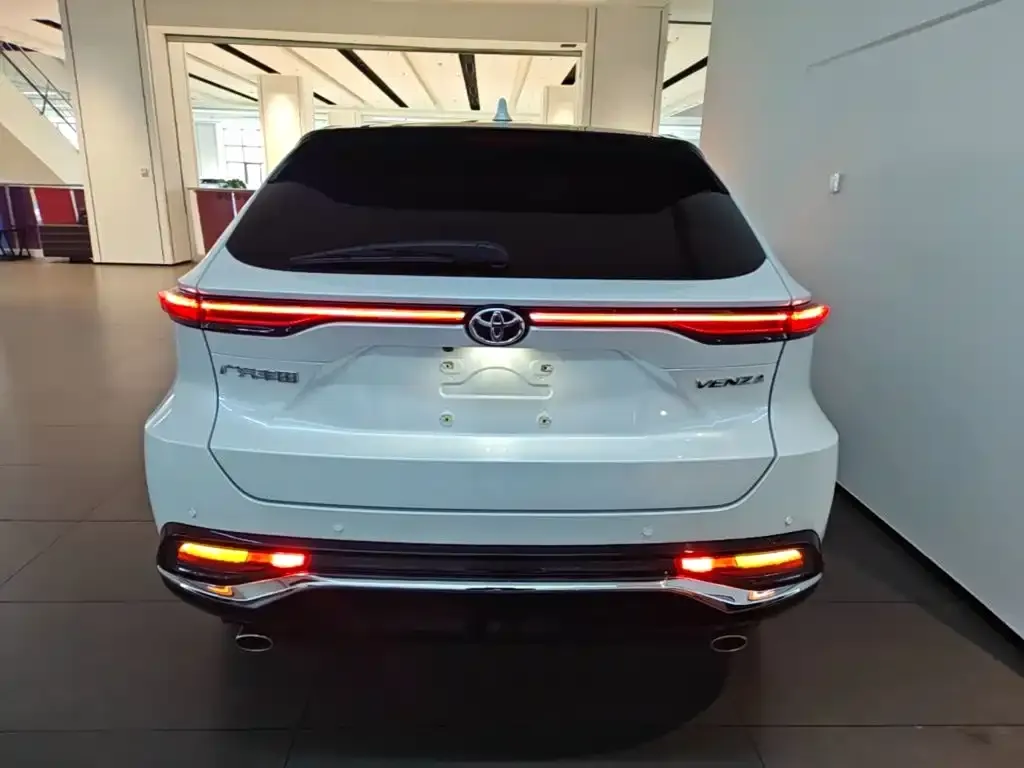 Toyota Venza — фото 6