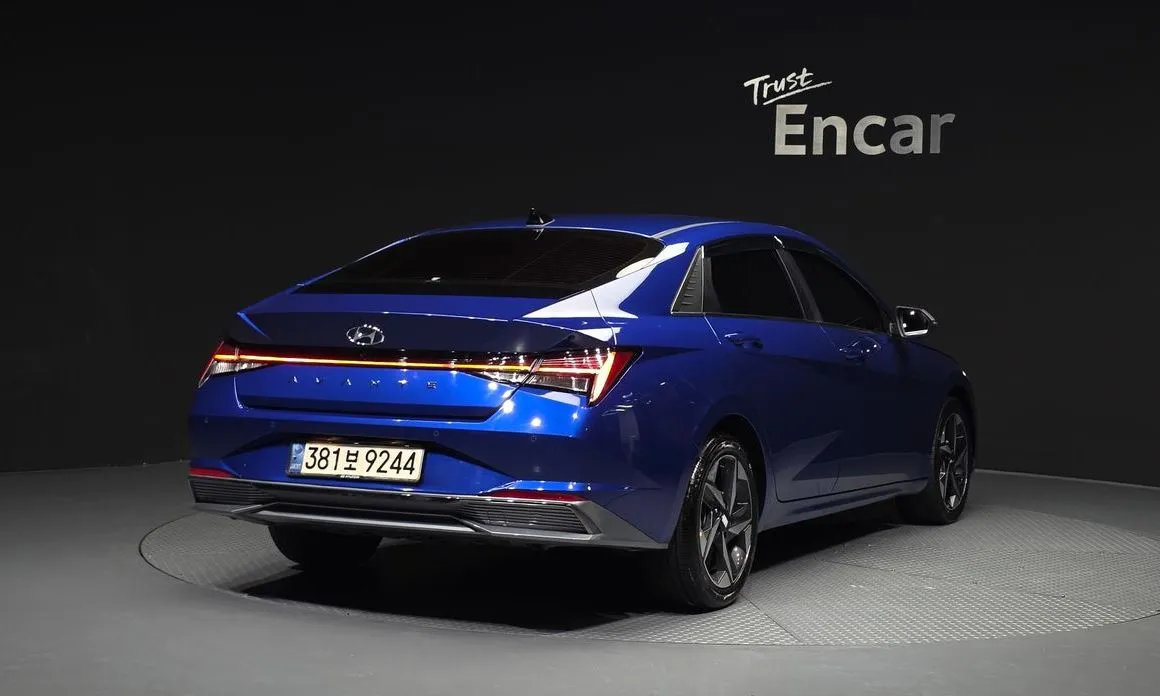 Hyundai AVANTE — фото 3