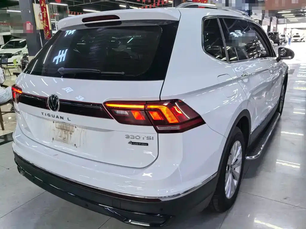 Volkswagen Tiguan L — фото 6
