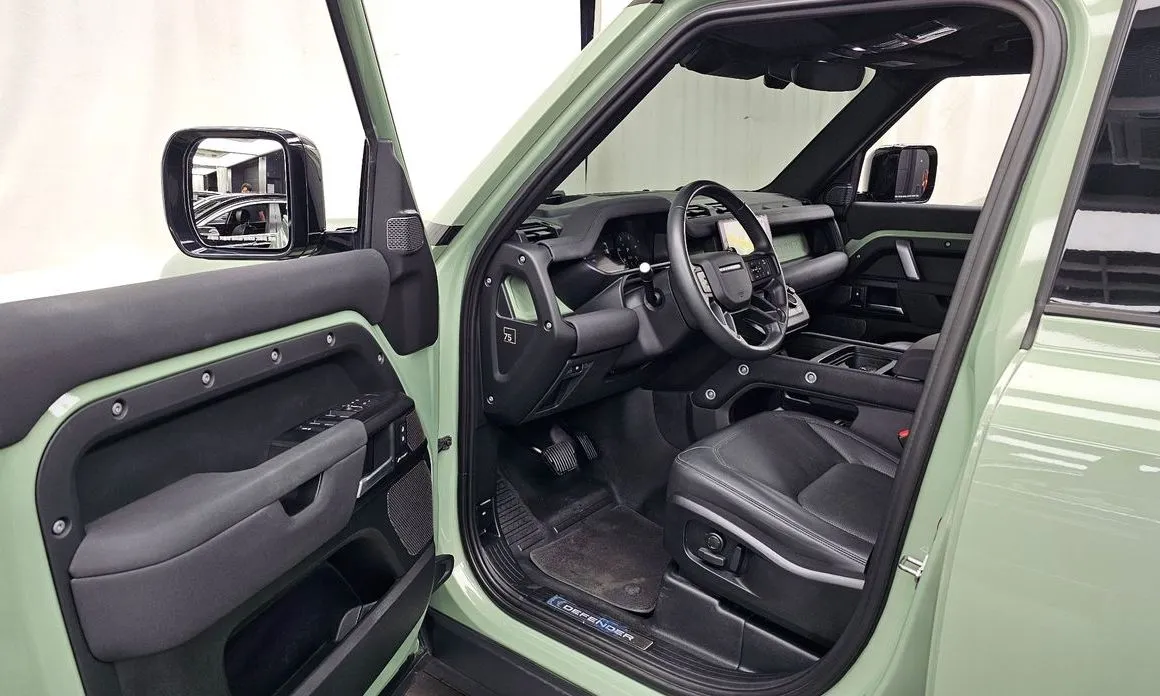 Land Rover Defender — фото 8