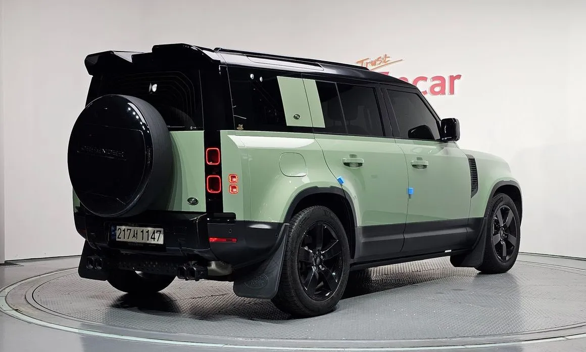 Land Rover Defender — фото 7