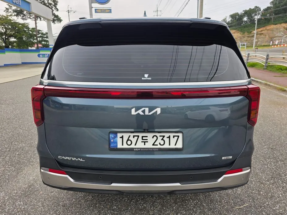 Kia Carnival — фото 4