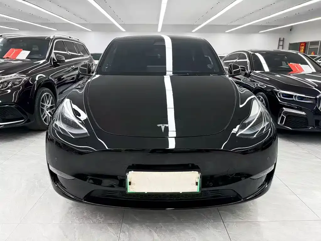 Tesla Model Y — фото 4