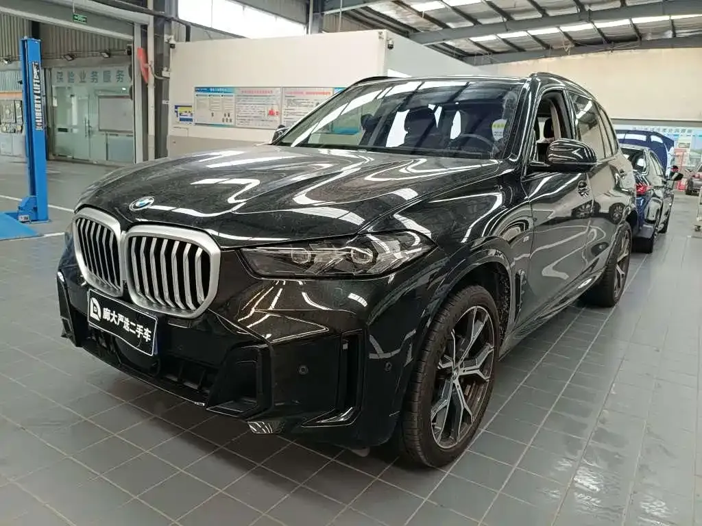 BMW X5 — фото 1