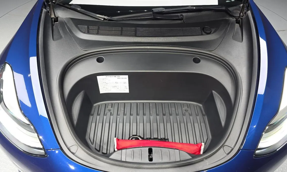 Tesla Model 3 — фото 10
