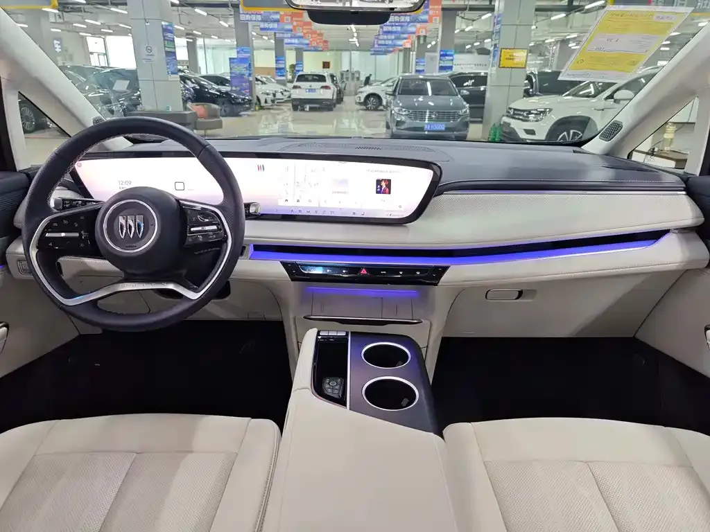 Buick GL8 Hybrid — фото 2