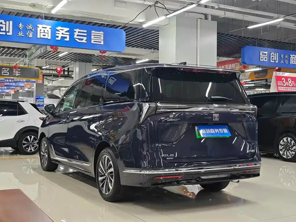 Buick GL8 Hybrid — фото 5