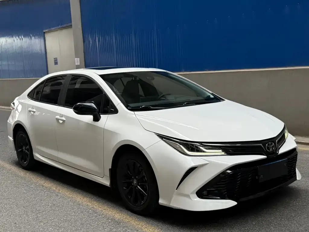 Toyota Corolla — фото 3