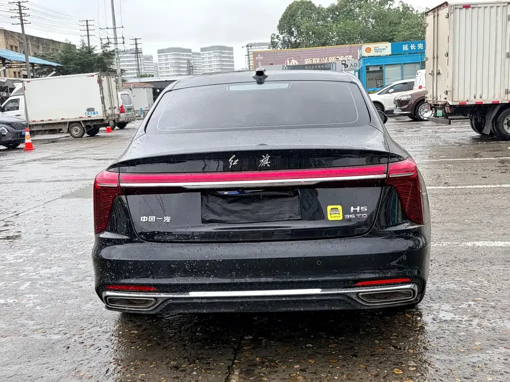 Hongqi H5 — фото 10