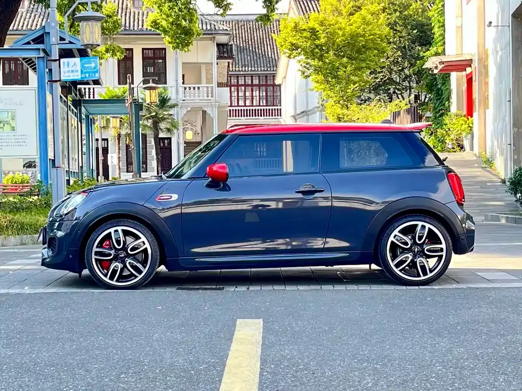MINI JCW (John Cooper Works) — фото 7