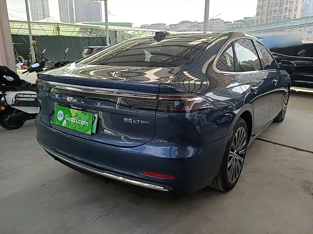 Geely 银河A7 EM — фото 9
