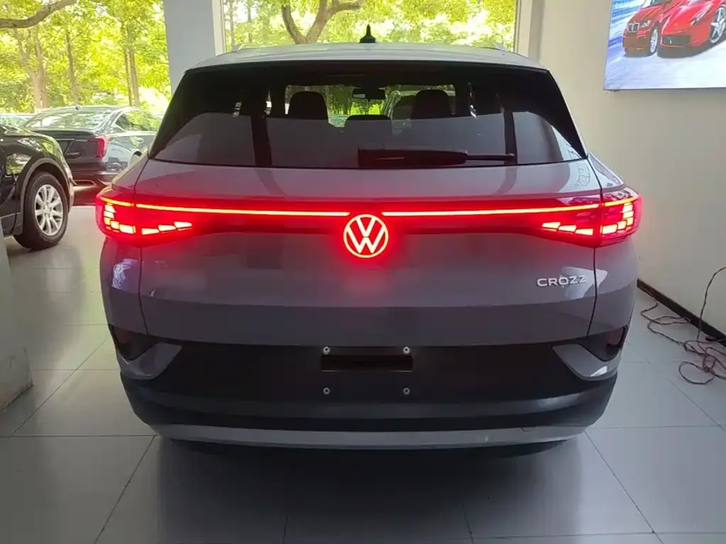 Volkswagen ID.4 Crozz — фото 10