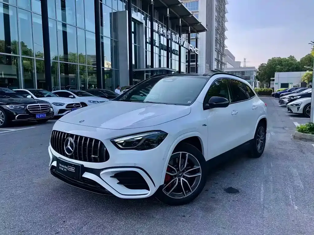 Mercedes-Benz GLA AMG — фото 1