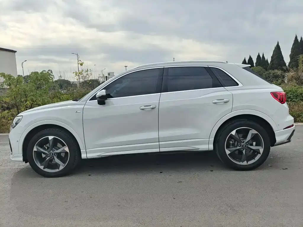 Audi Q3 — фото 3