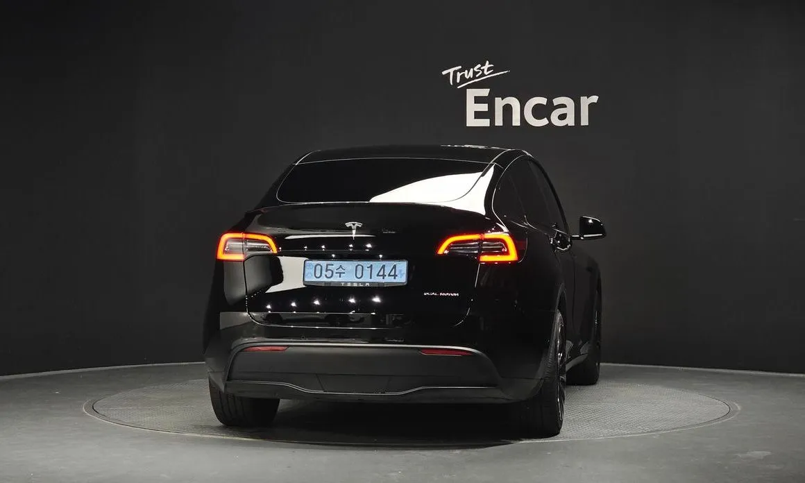 Tesla Model Y — фото 4