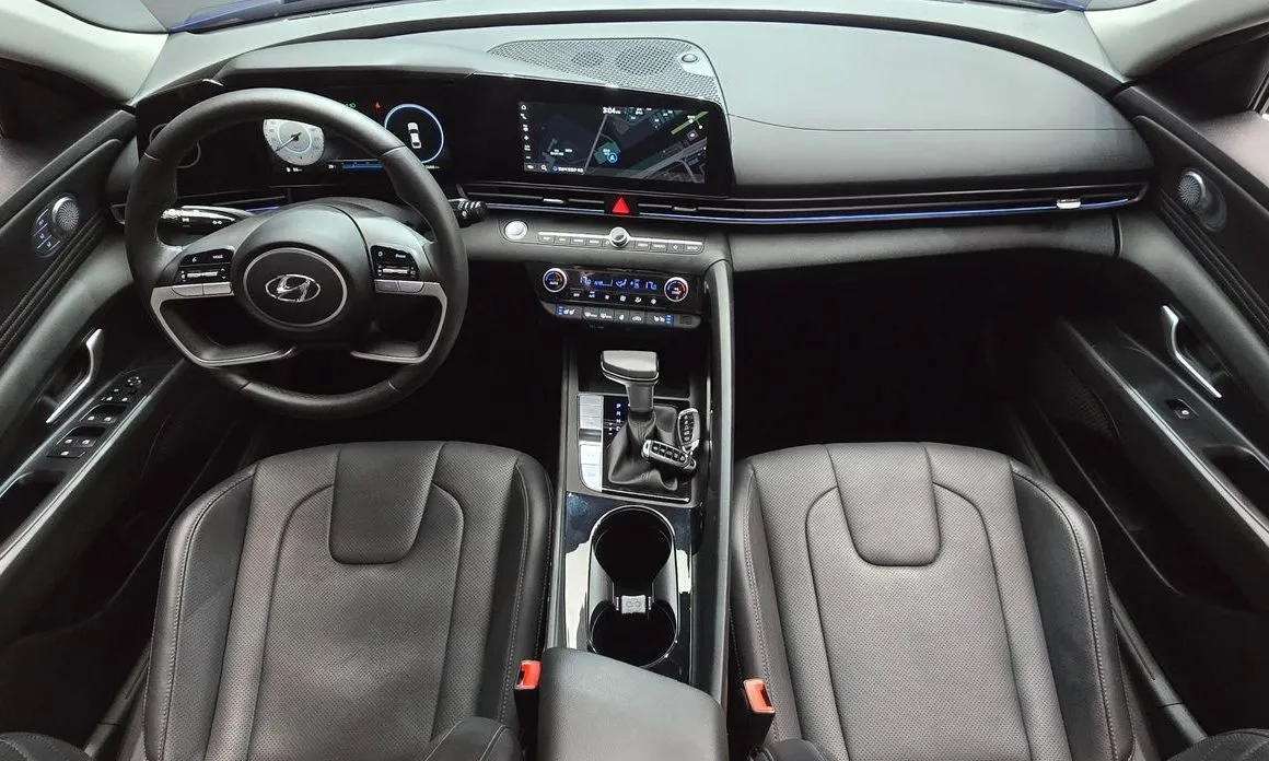 Hyundai AVANTE — фото 9