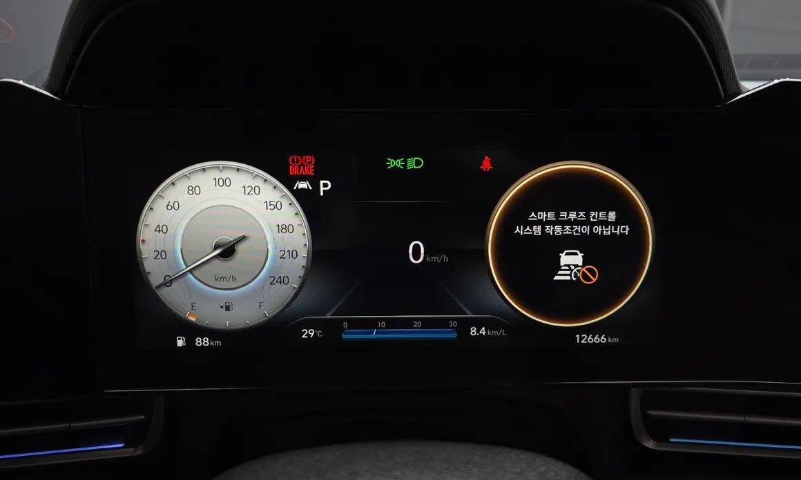 Hyundai AVANTE — фото 2