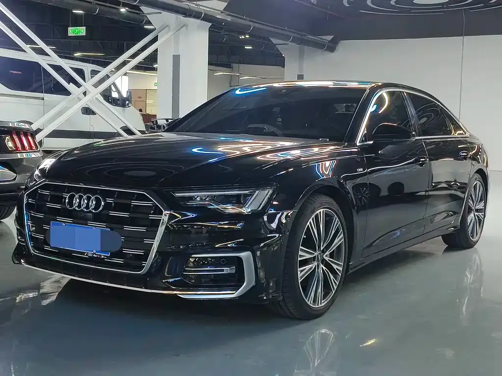 Audi A6L — фото 1