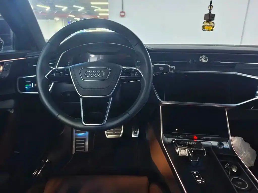 Audi A6L — фото 4