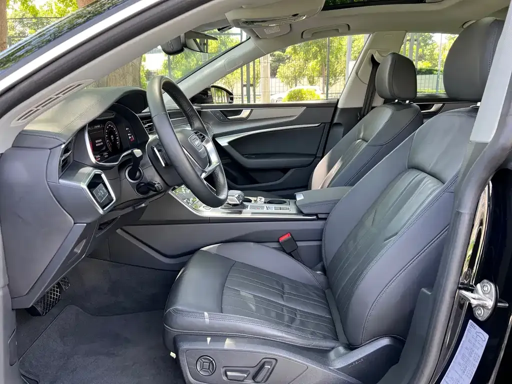 Audi A7 — фото 2