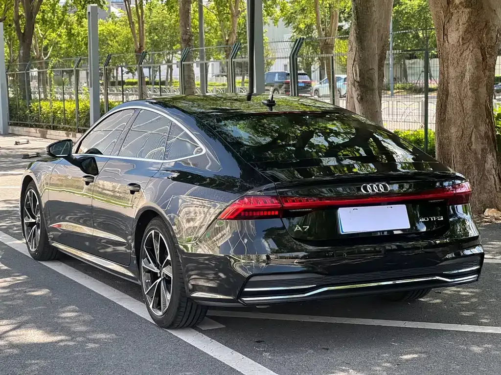 Audi A7 — фото 8