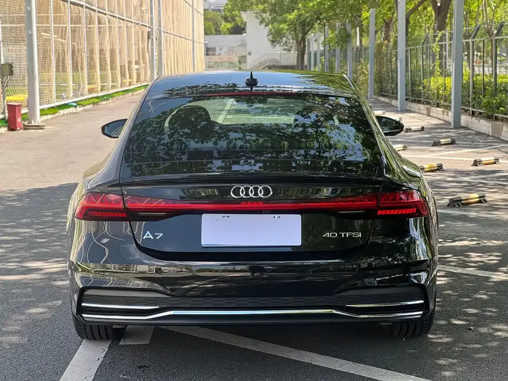 Audi A7 — фото 7